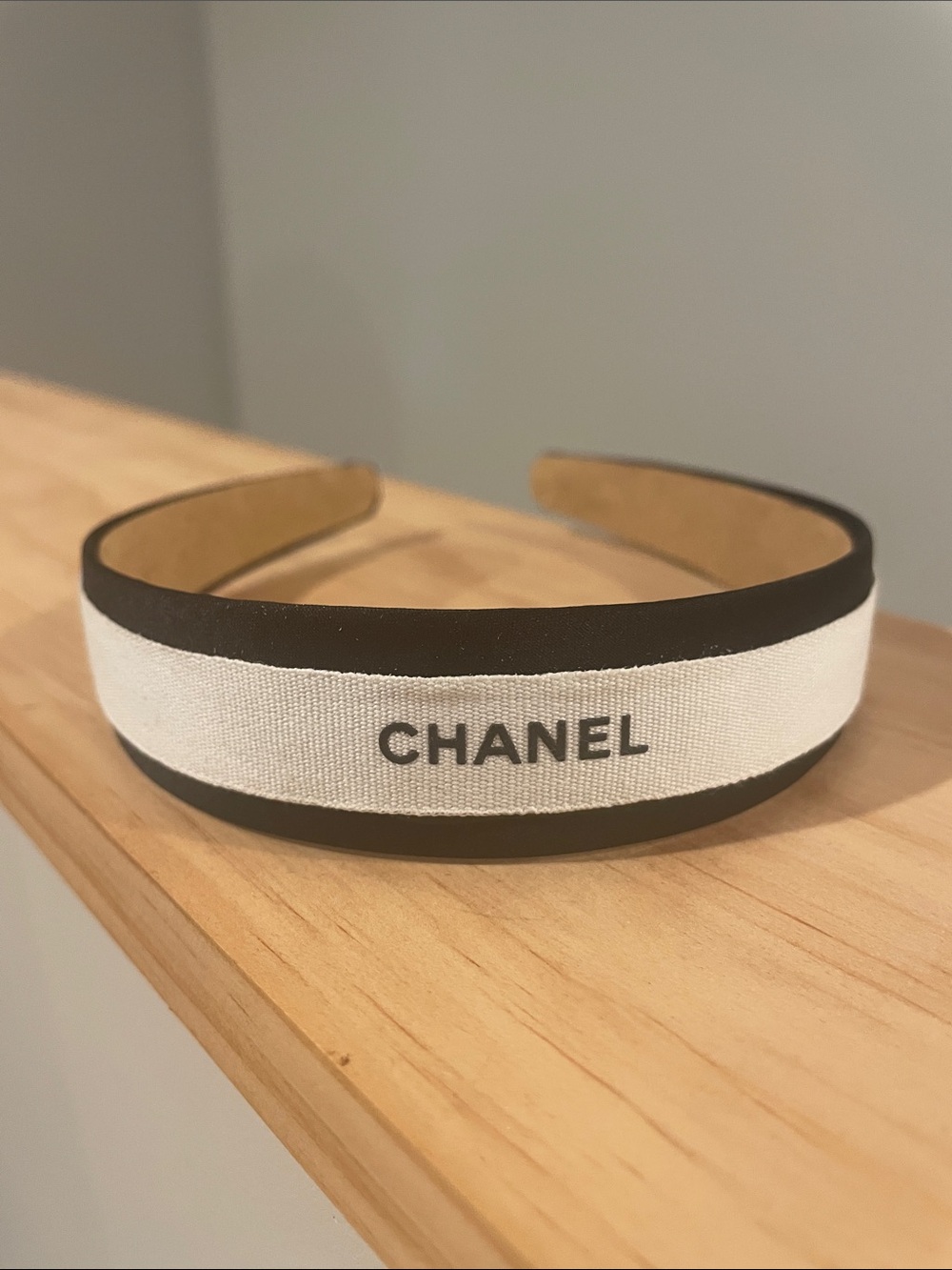 UPCYCLED - CHANEL Black and White Headband